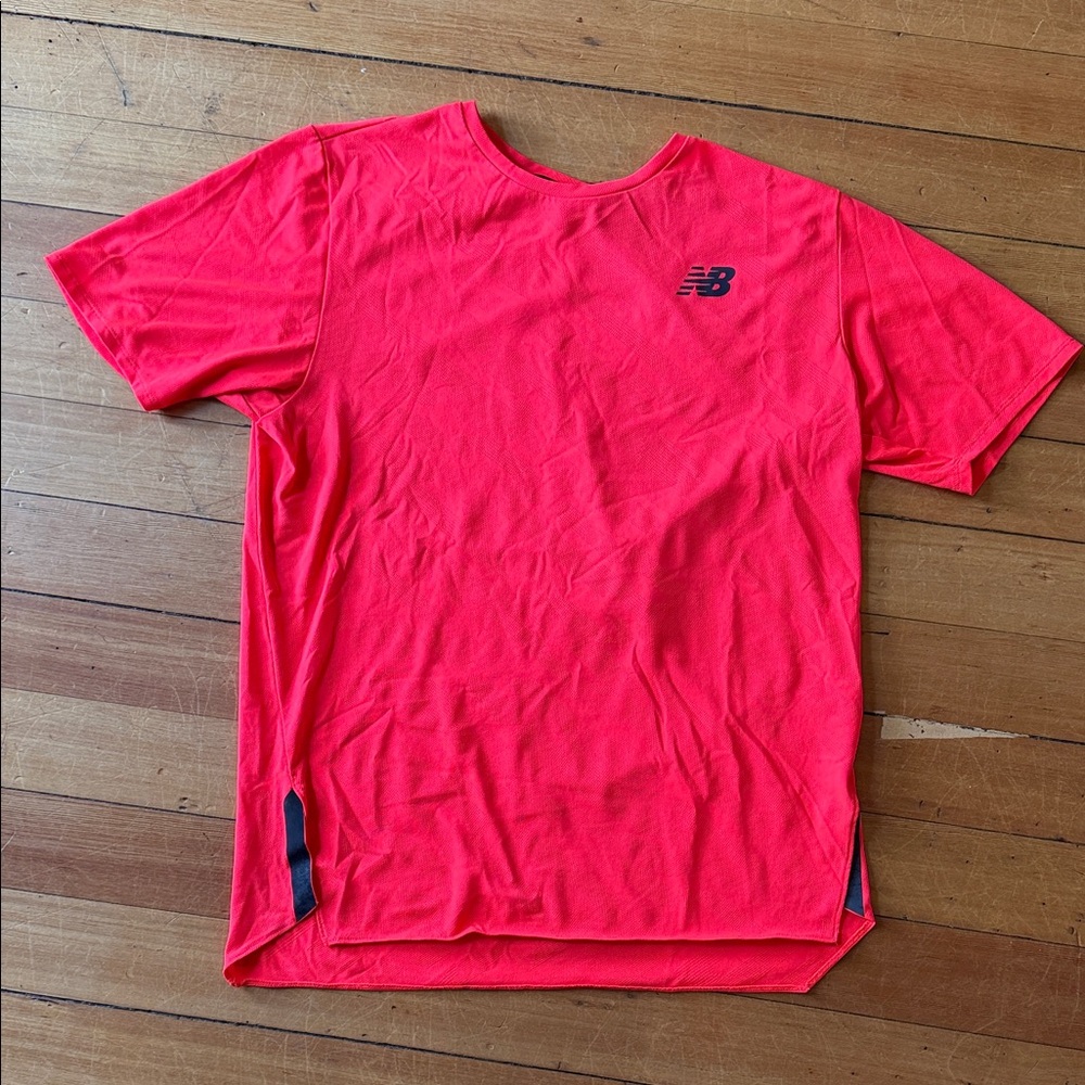 New Balance Men's Vibrant pink/red running tee - sz L